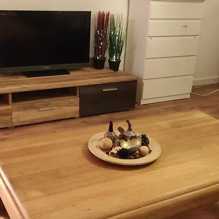 Lovely Central 3 With Kitchen *