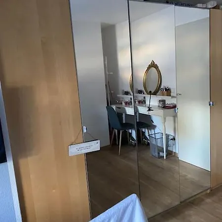 Lovely Central 3 With Kitchen *